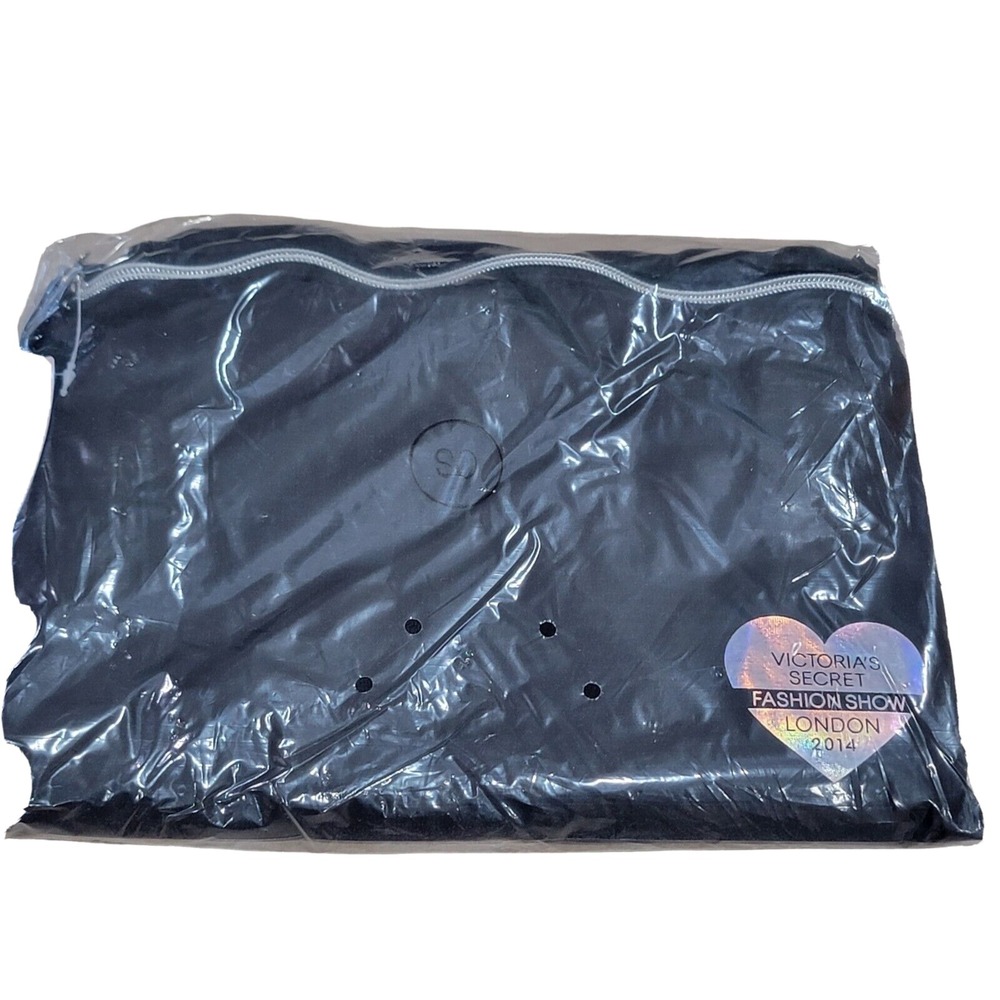 Victoria‎ Secret Black Makeup Cosmetic Case Bag Fashion Show 2014 Heart NWT